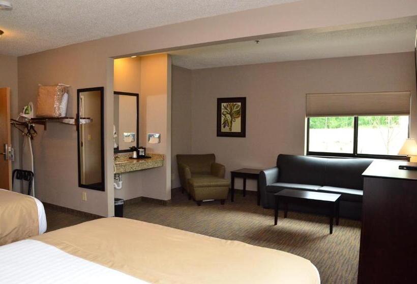 Семейный Номер, Qube Hotel   Polk City