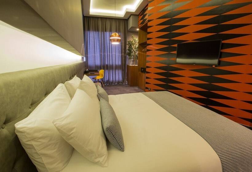 سوییت جونیور, Boutique Hotel Gauthier Restaurant Terrasse
