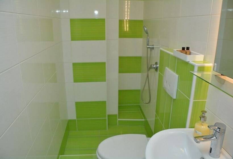 Трехместный Номер Deluxe, Eco Paralia
