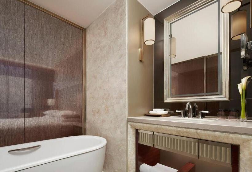 استودیوی استاندارد, Yiwu Marriott