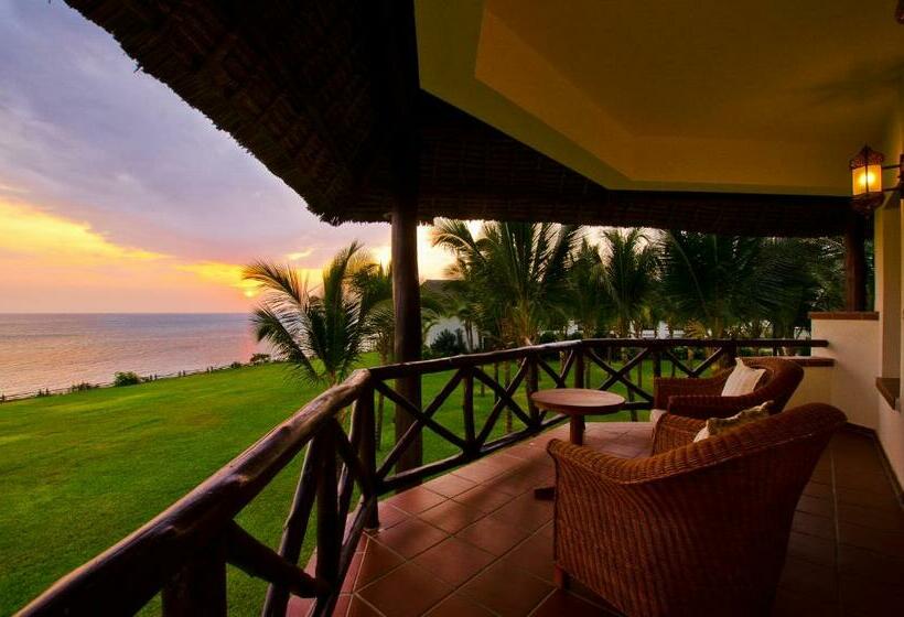 اتاق لوکس با تخت بزرگ, Sea Cliff Resort & Spa