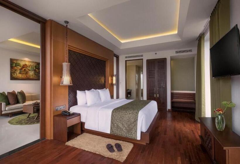 Люкс Вид на Бассейн, Golden Tulip Jineng Resort Bali