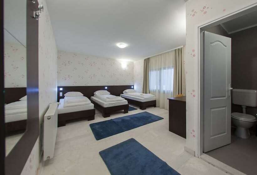 Chambre Triple Standard, Hayat Hills