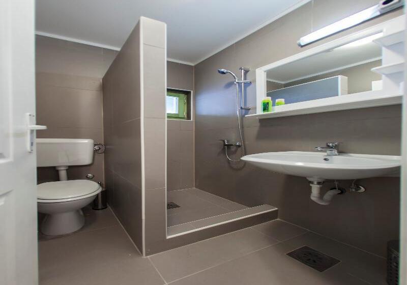 Chambre Triple Standard, Hayat Hills