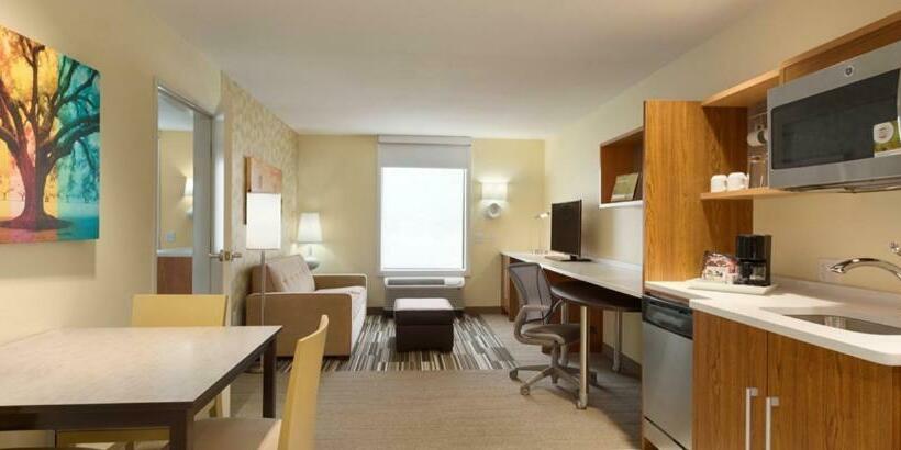 带大床的套房, Home2 Suites By Hilton Alexandria