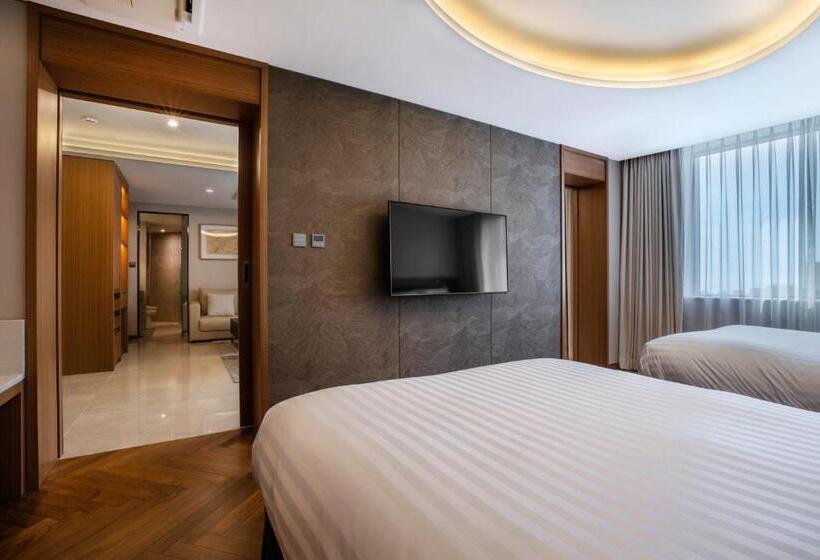 Королевский Люкс, Shin Shin Hotel Jeju Airport