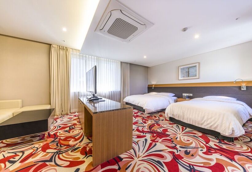 Полулюкс, Shin Shin Hotel Jeju Airport