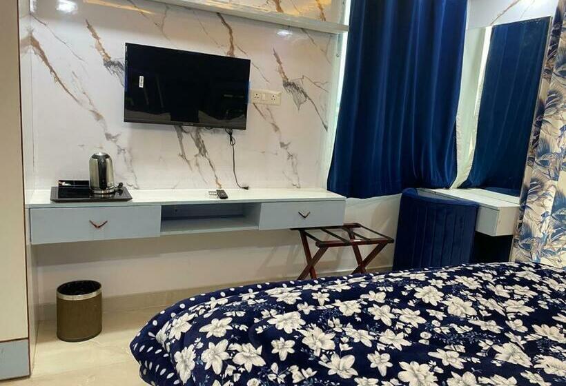 Номер Deluxe, Noida Dreams 144