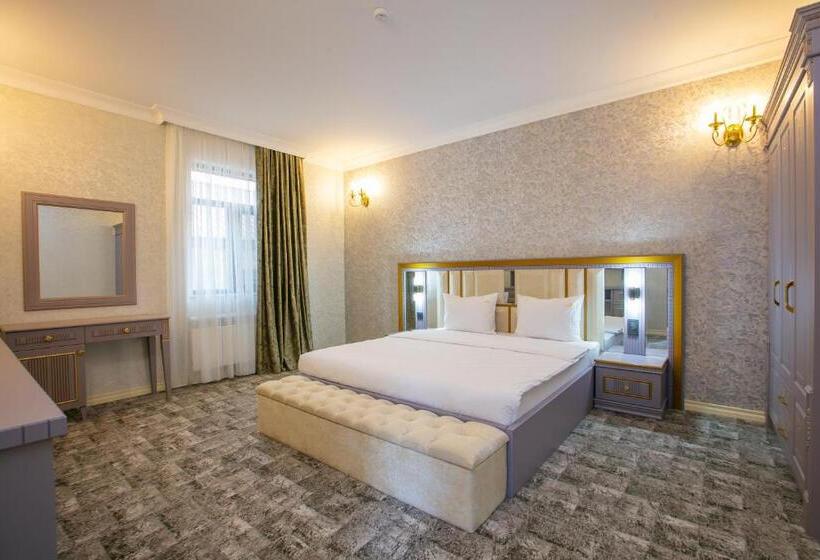غرفة عائلية مطلّة علي الحديقة, Nohur Hotel Gabala