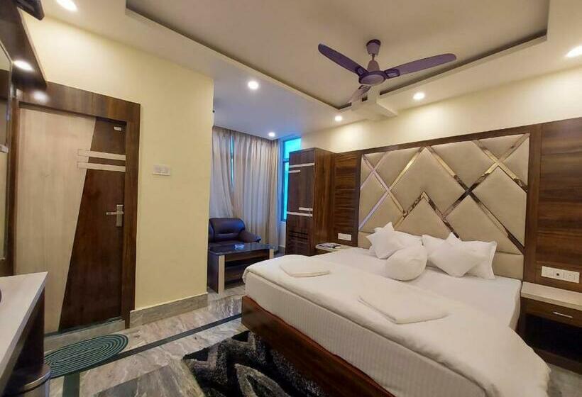 Номер Deluxe Вид на Море Боковой, Silver Sand Eco Resort !! Beachfront !! With Biggest Pool And Huge Open Area !! Ideal For Weddings !