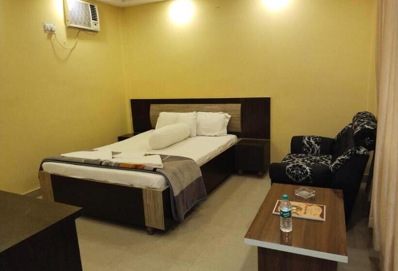 Номер Superior, Silver Sand Eco Resort !! Beachfront !! With Biggest Pool And Huge Open Area !! Ideal For Weddings !