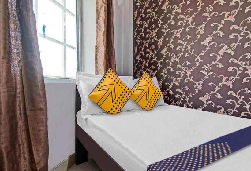 اتاق کلاسیک سه تخته, Spot On Hotel Dev