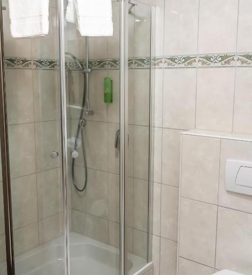 Полулюкс Повышенной Комфортности, Circle Inn