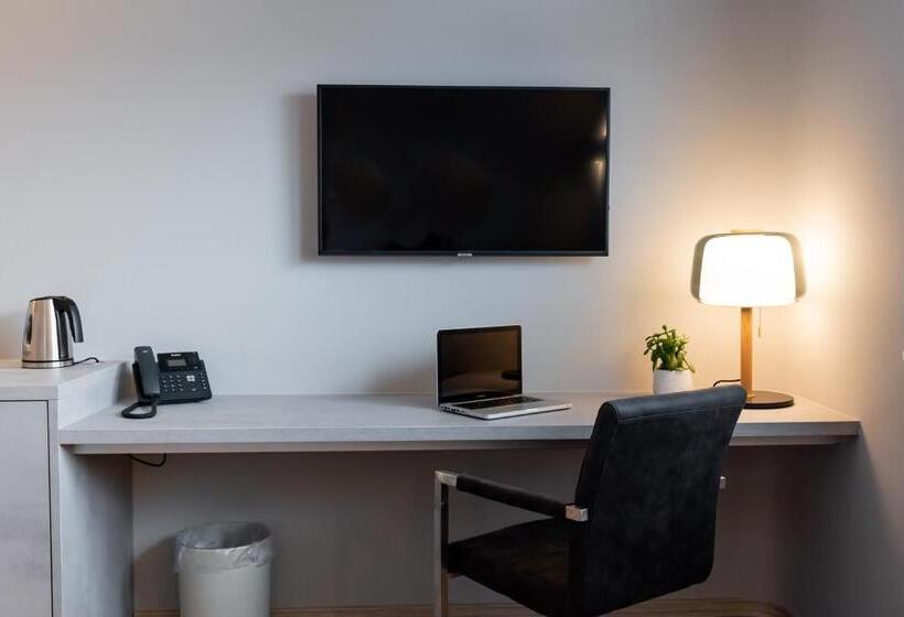 Номер Deluxe, Circle Inn