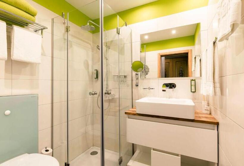 Номер Basic, Landhotel Grünwies  Bonsai Wellness Garni