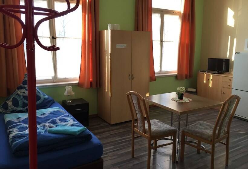 带共用浴室的标准房间, Zimmerfrei Dresden Mit Bad Miniküche Self Check In 24 7