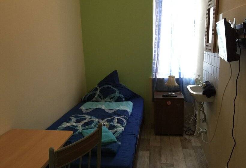 标准单人间共用浴室, Zimmerfrei Dresden Mit Bad Miniküche Self Check In 24 7