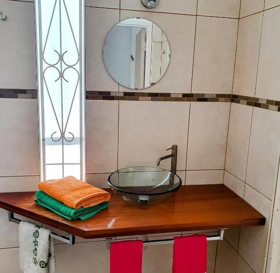 اتاق خانوادگی با چشم‌انداز باغ, Abaai Resort B&b