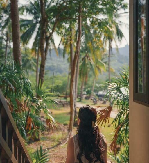 Camera Standard Vista Mare, Kooncharaburi Resort   Koh Chang