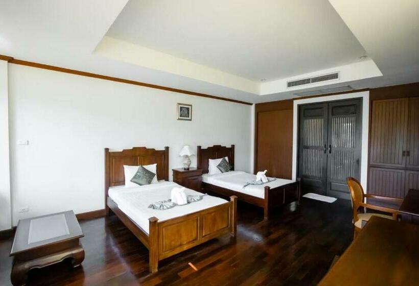اتاق لوکس با چشم‌انداز دریا, Kooncharaburi Resort   Koh Chang