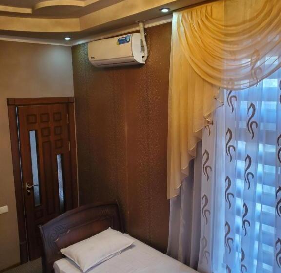 اتاق استاندارد سه نفره, Nursultan Grand Guest House