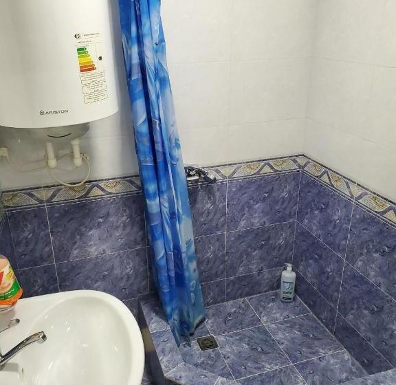 اتاق استاندارد سه نفره, Nursultan Grand Guest House