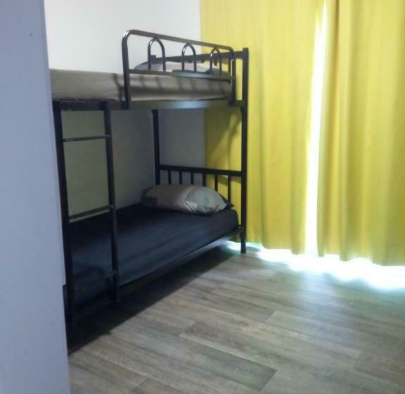 공동 객실, Rozelle Hostel