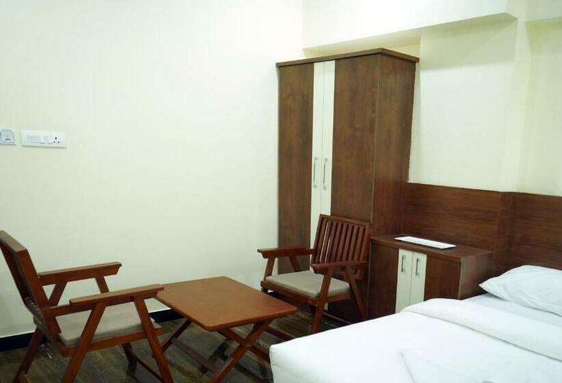 Номер Deluxe, Nivetha Inn