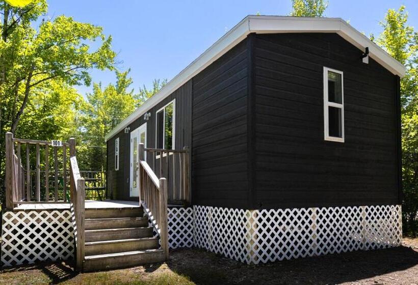Дом 2 Спальни, Point Sebago Resort