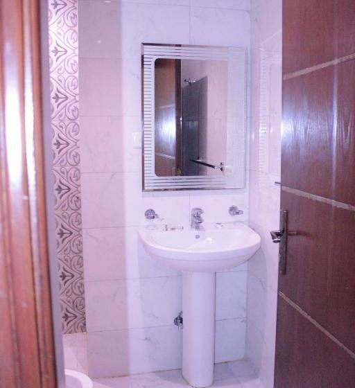デラックススタジオ, Altamyoiz Sirved Apartments