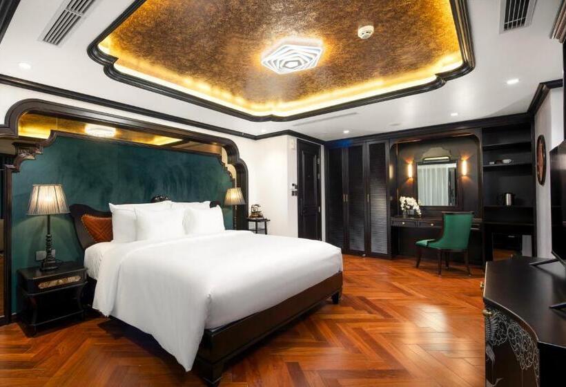 Suite with Terrace, Catherine Cruises Ha Long Bay