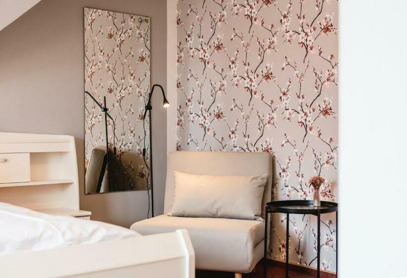 Номер Стандарт с Балконом, Straendhus Bed&breakfast