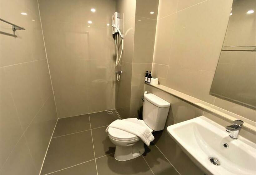 带大床的豪华间, Geen Hotel Chonburi