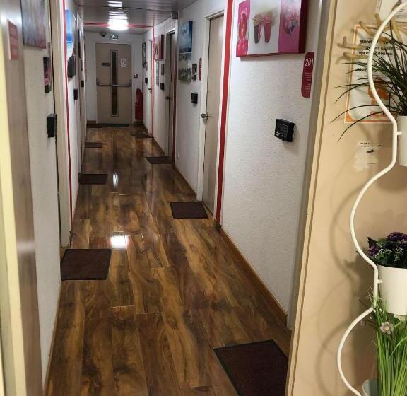 Номер Стандарт, N&z Hotels