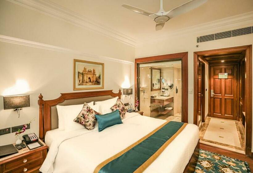 Стандартный Номер Кровать Кинг, Regenta Central Lucknow By Royal Orchid Hotels Limited