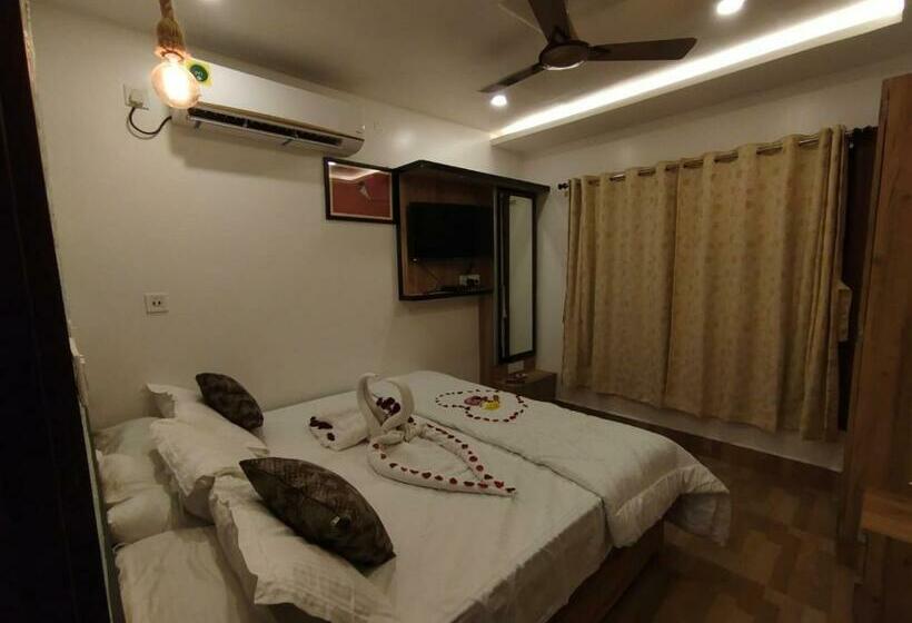 Бунгало Стандарт 3 Спальни, Charulata Residency