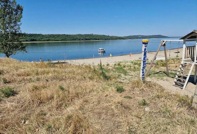 Дом 4 Спальни, Vila Siminica