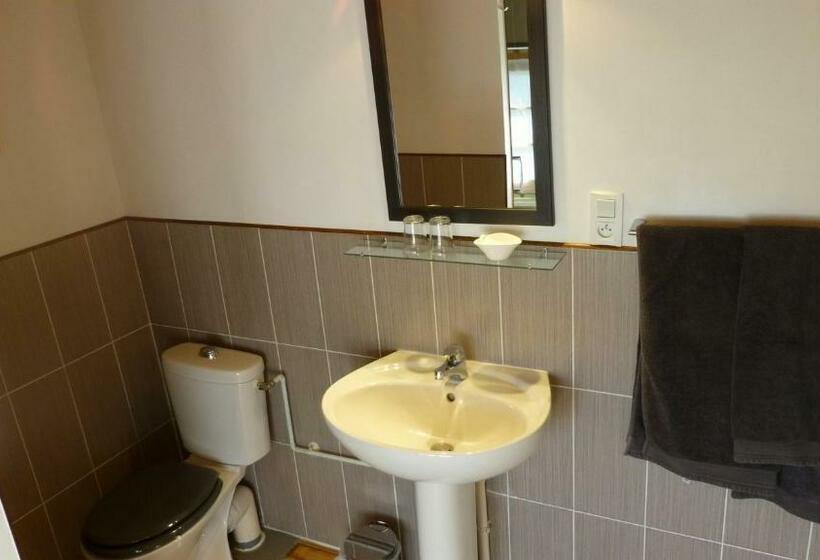 Четырехместный Номер Стандарт, Auberge De La Providence