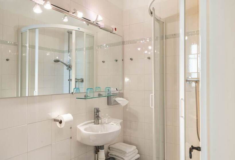 Номер Комфорт, Garlande Hôtel Avignon Centre