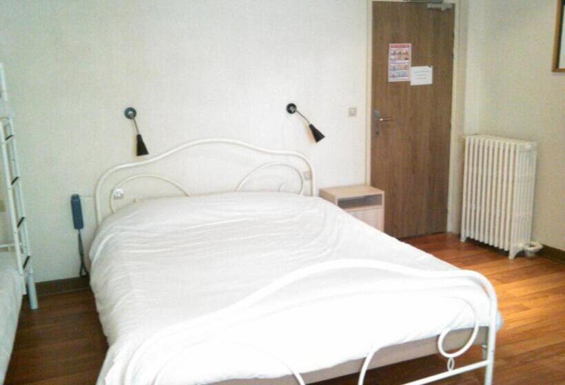 ファミリールーム, Hôtel Du Commerce