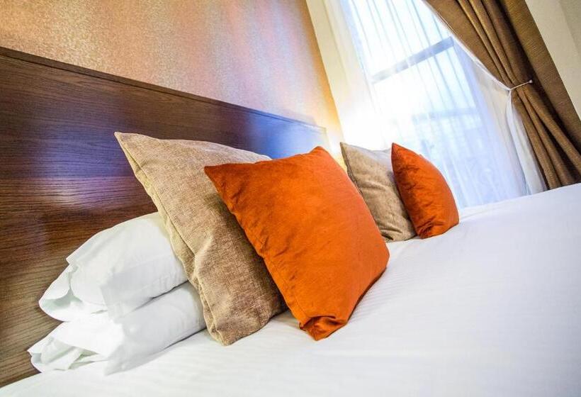 اتاق سوپریور, The Duke Of Edinburgh Hotel & Bar