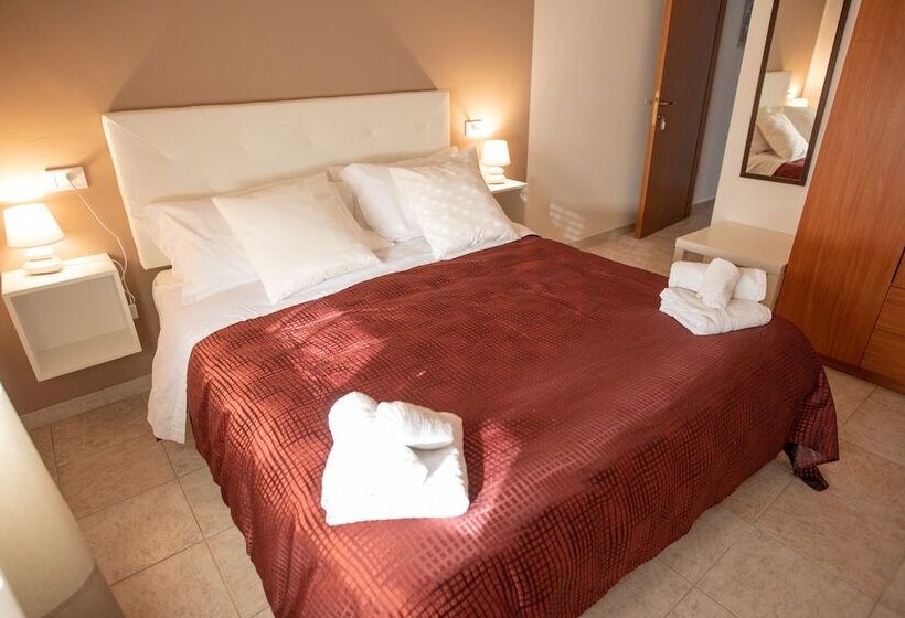 Номер Стандарт, B&b New Triscele