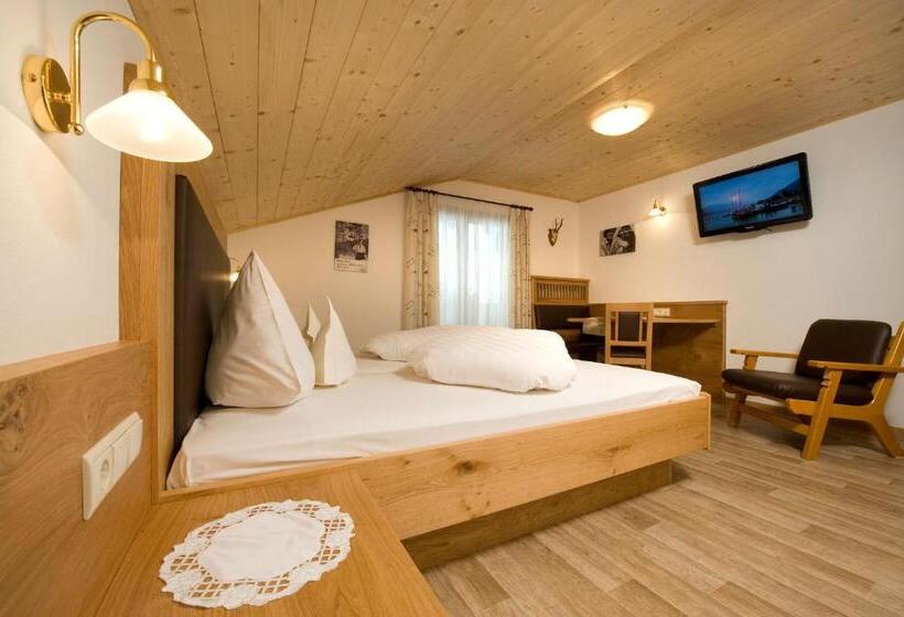 Comfort room with balcony, Kronhof