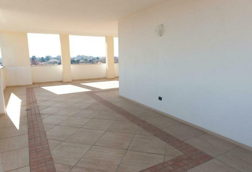 Апартаменты 3 Спальни, Residence Le Groane