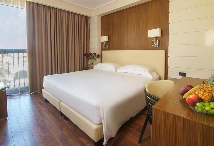 Трехместный Номер Классика, Bes Hotel Villa Zoia