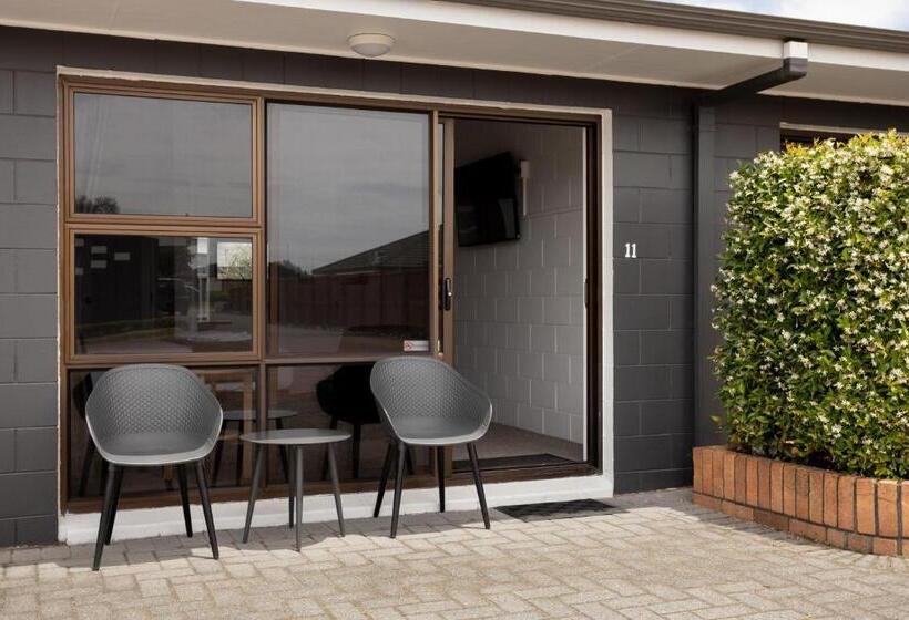 Студио Executive, Cobblestone Court Motel   Wenzel Motels