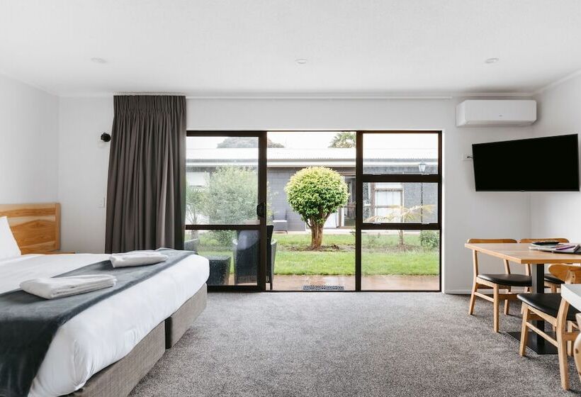 Апартаменты 1 Спальня, Cobblestone Court Motel   Wenzel Motels