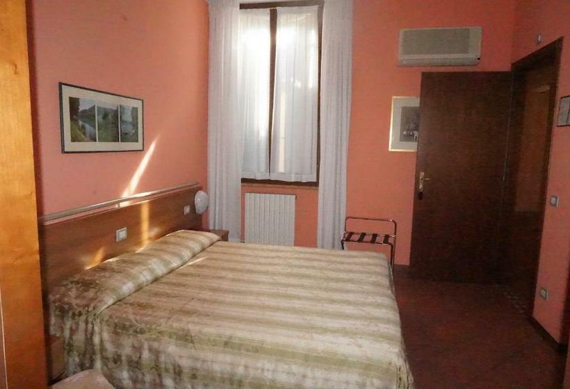 Camera Standard, Residenza Cavour