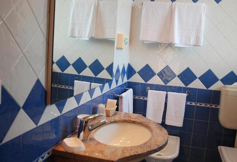Chambre Quadruple Classique, Touring