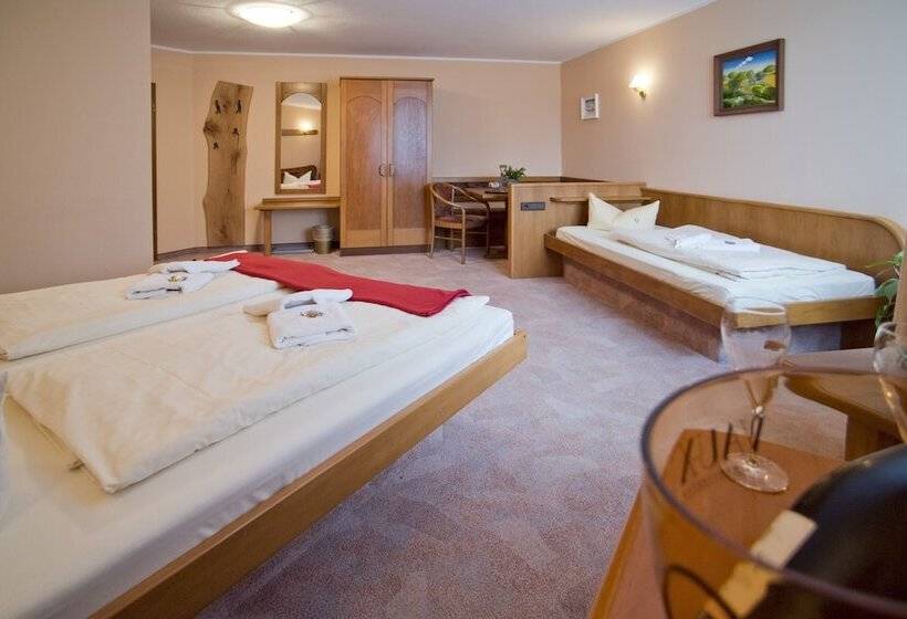 Номер Стандарт Трехместный, Rennsteighotel Herrnberger Hof
